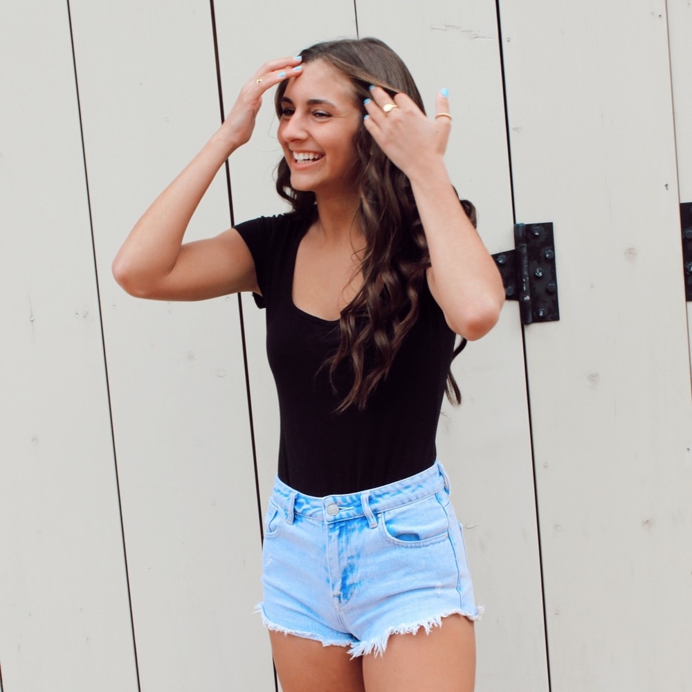 PACSUN LIGHT WASH DENIM SHORTS